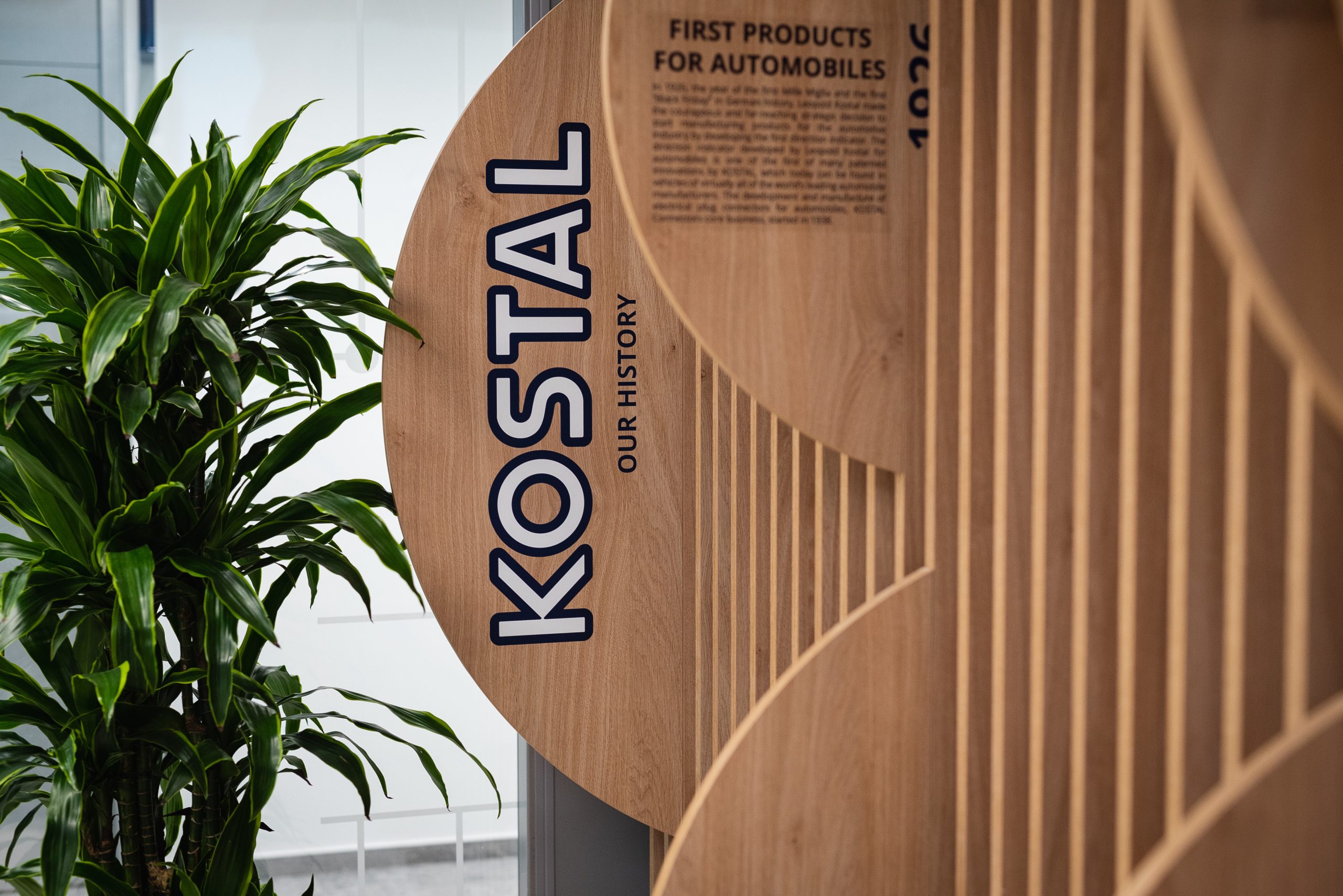 Kostal_opening_018